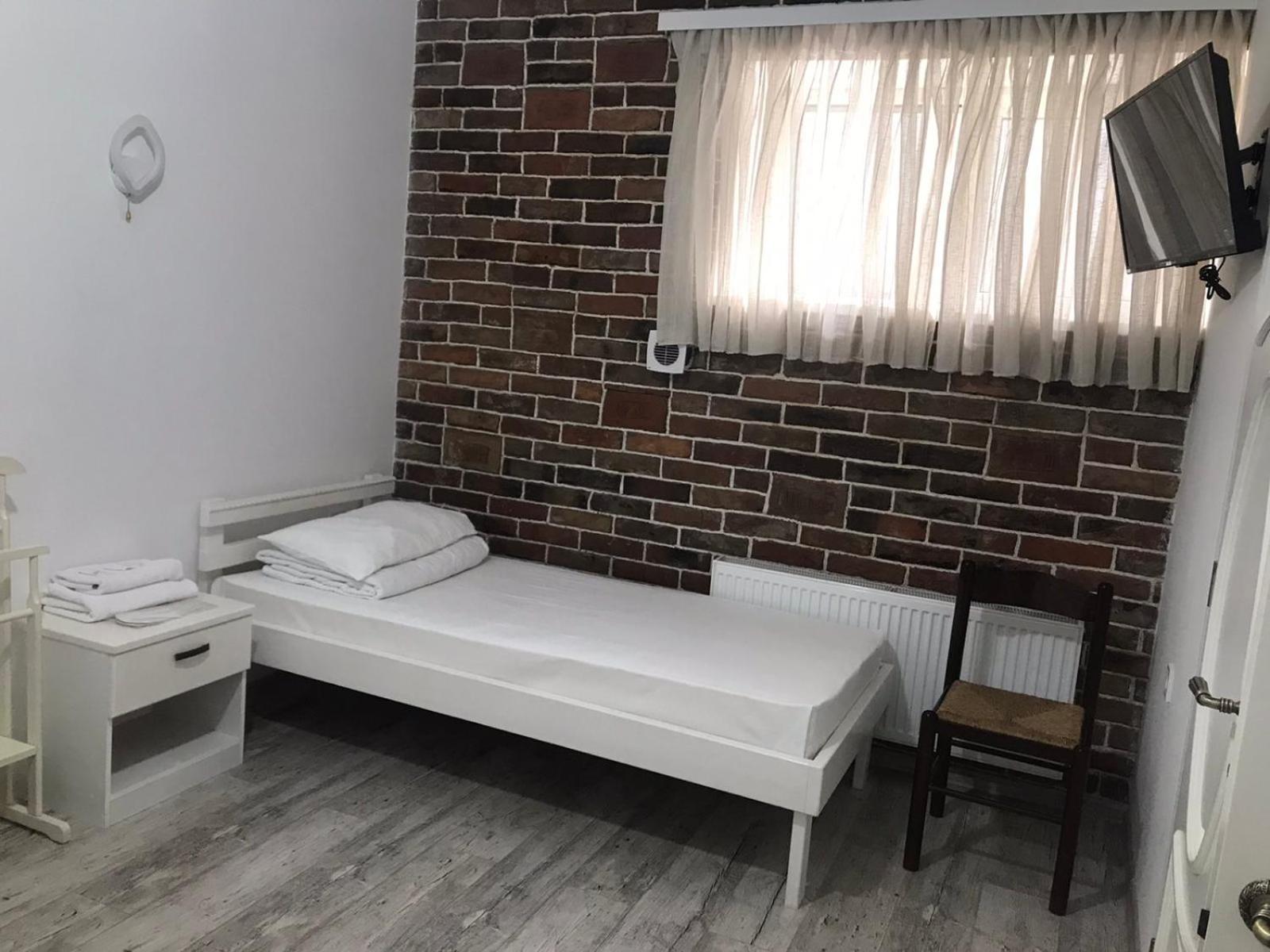 Veles Hotel Dnipro Bagian luar foto